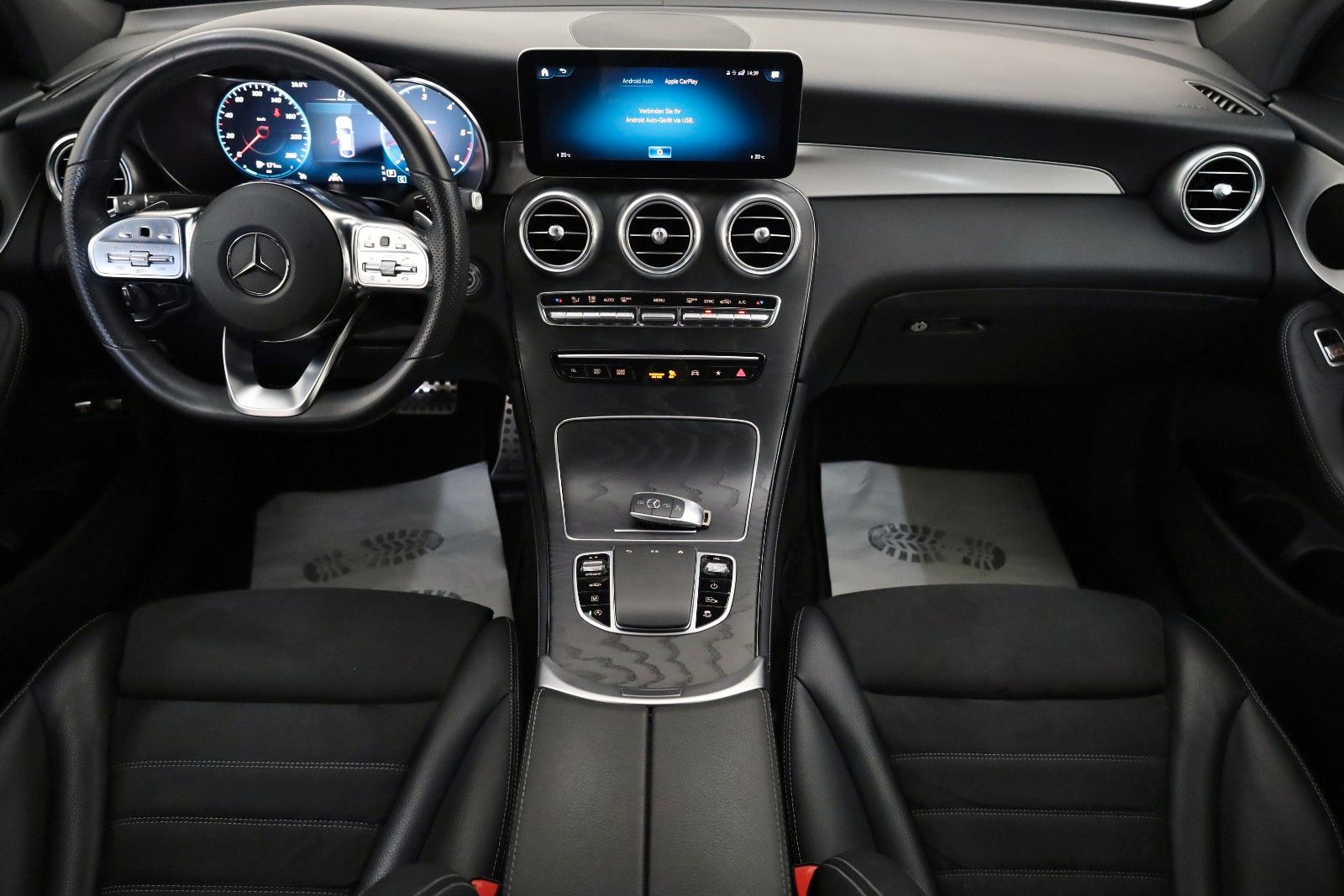 Fahrzeugabbildung Mercedes-Benz GLC 400d Coupe 4M AMG Line Navi,LED,360°,Apple C