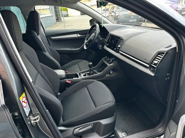 Karoq Ambition KAMERA;CARPLAY;PDC;KESSY
