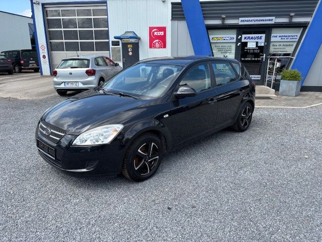 Kia cee'd / Ceed