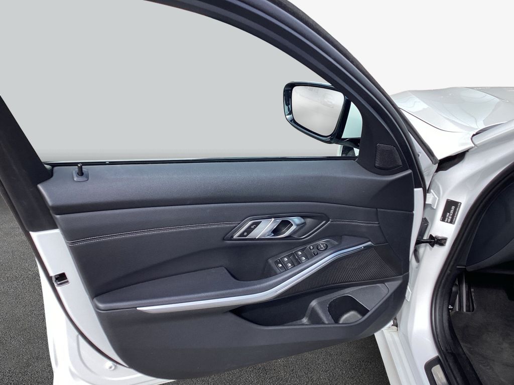 BMW 320i Aut. Sport Line Laserlicht* HiFi* SHZ* foto 21
