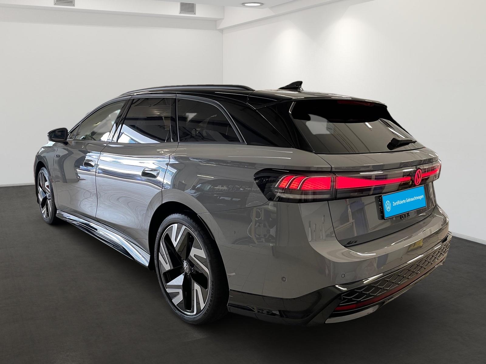 Volkswagen ID.7 Tourer 4M GTX *AHK*HEAD-UP*HARMAN*PANO*MATR