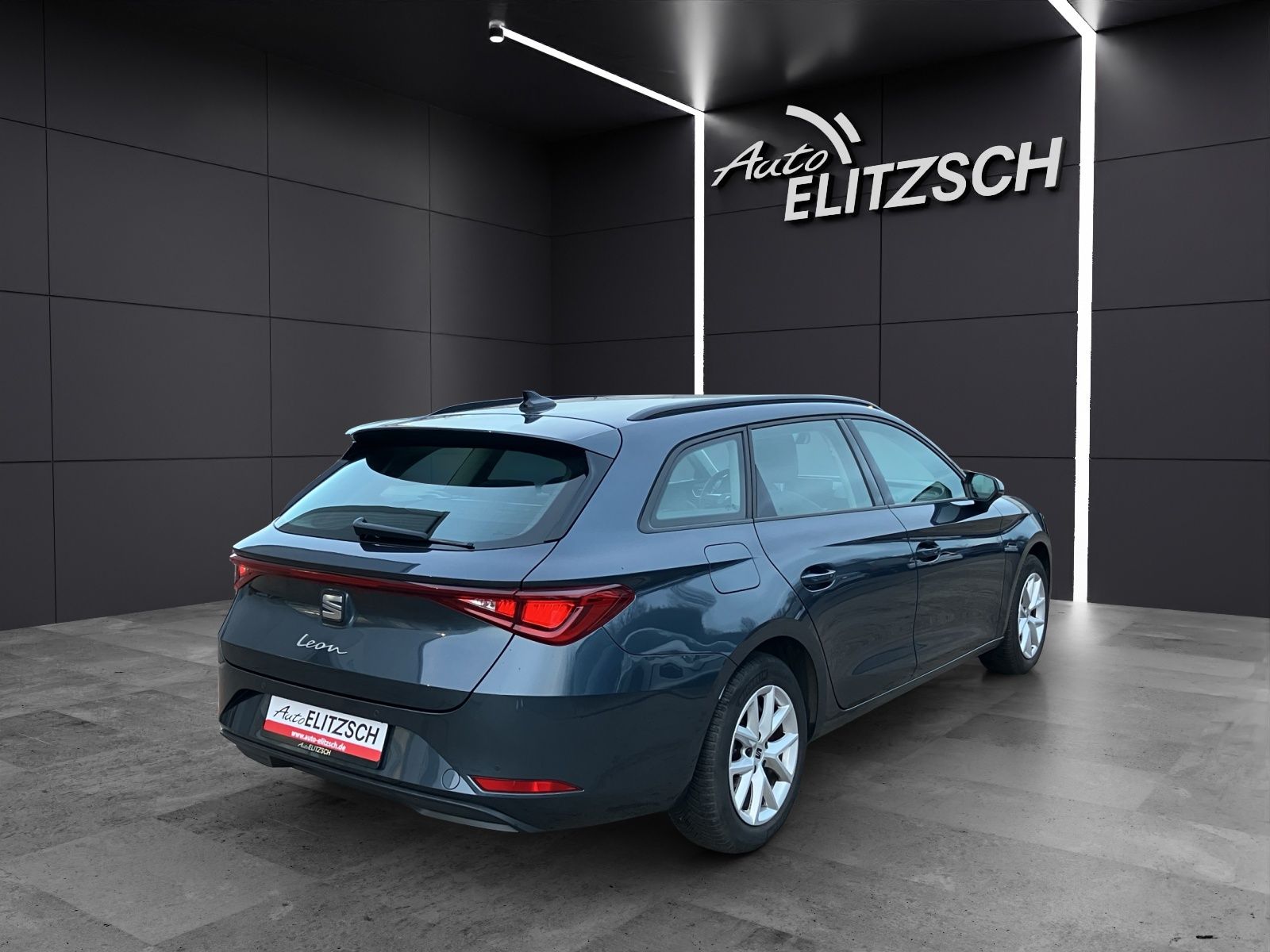 Fahrzeugabbildung SEAT Leon ST TSI Style LED Navi AID GRA PDC SH LM