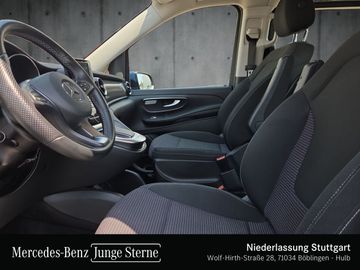 Mercedes V 220 - 10