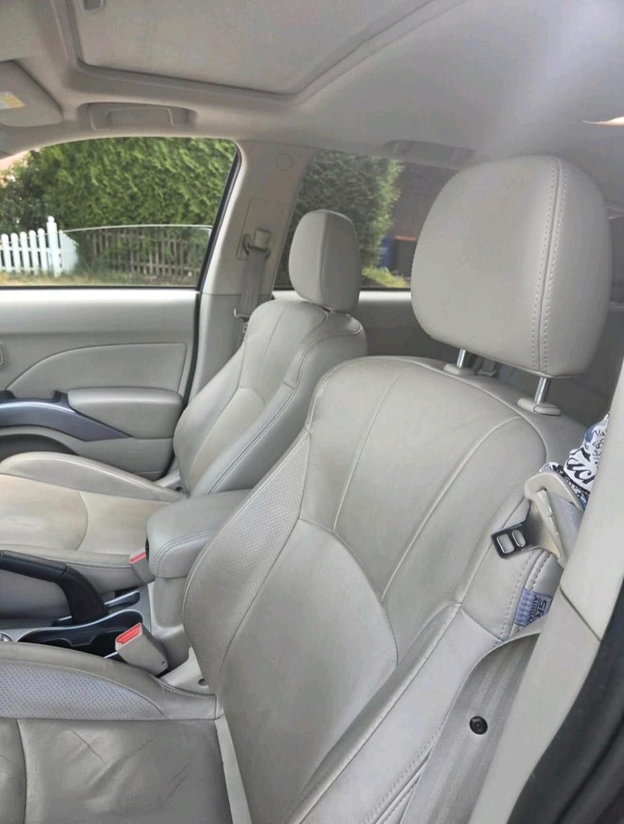 Peugeot 4007 2008 — photo 11