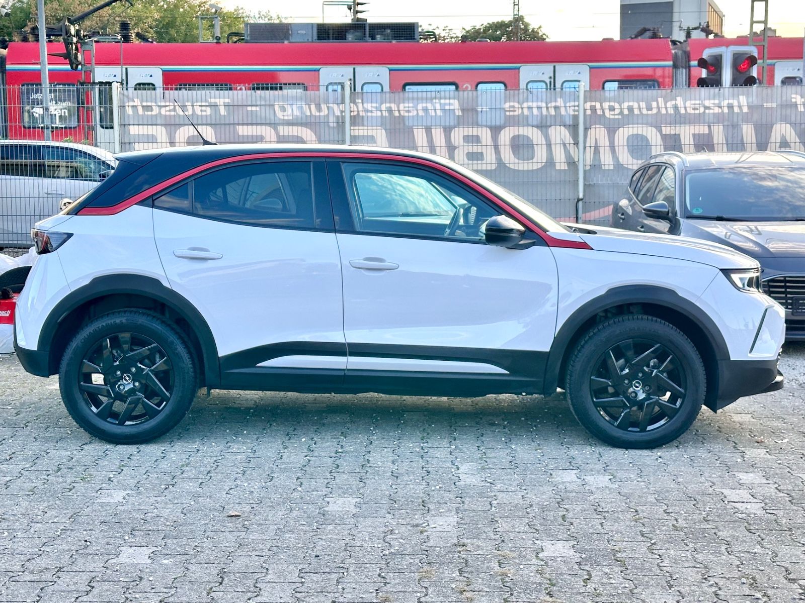 Fahrzeugabbildung Opel MOKKA GS LINE*1.HAND+KAMERA+LED*