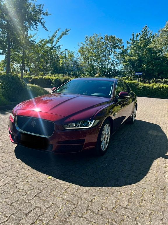 Image of Jaguar XE