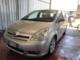 Toyota Corolla Verso 2.2 16V D-4D Sol - Toyota Corolla Verso aus 2007 mit Diesel-Antrieb