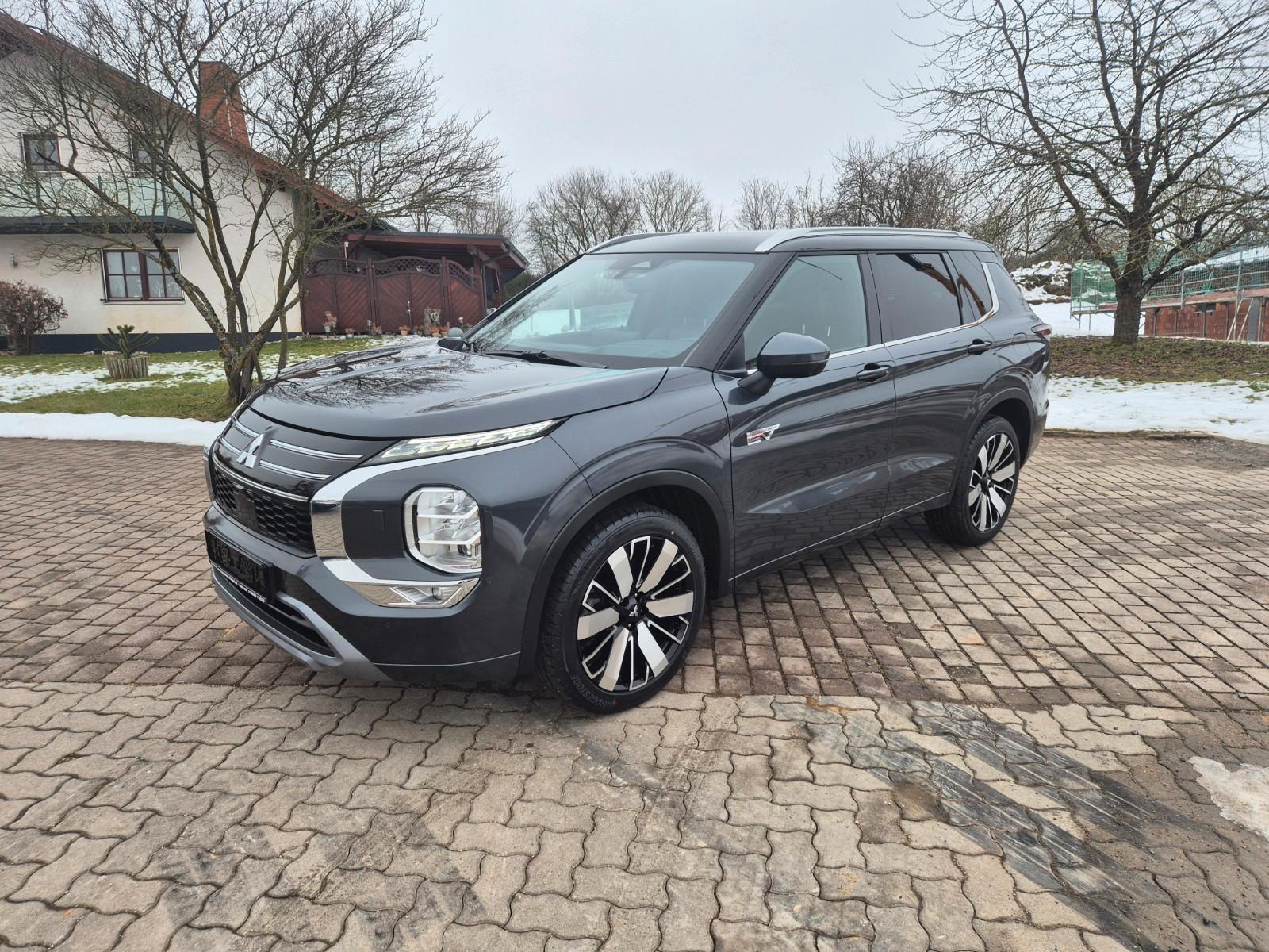 Mitsubishi Outlander 2.4 PHEV 100 kW S-AWC Top AHK Leder SD