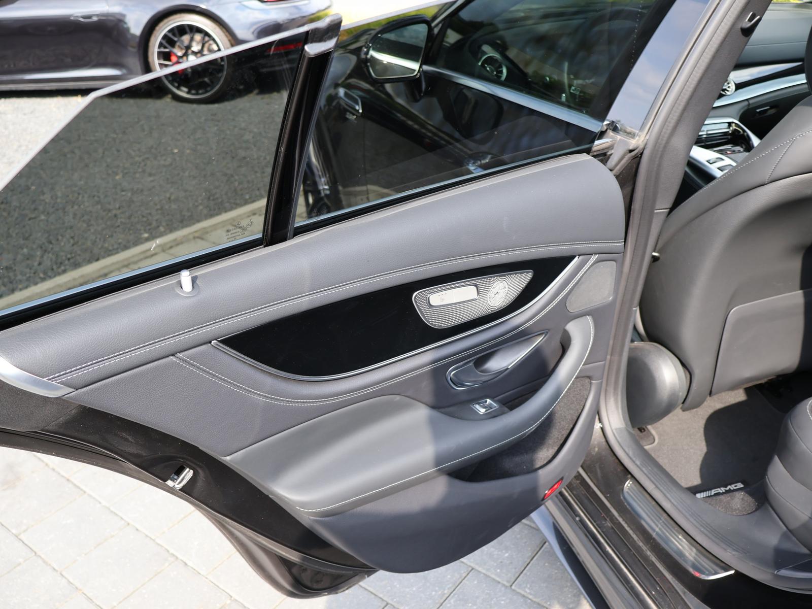 Mercedes-Benz AMG GT 53 4M+ KeyGo-SoftClose-Navi-AHK-Burmester