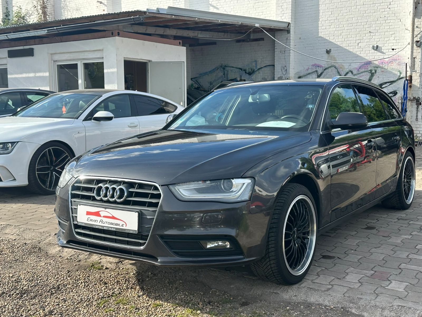 Audi Audi A4 Avant Ambiente / 8x Bereift / TÜV 09.27