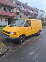 Volkswagen VW Bus T4 1,9 td - Volkswagen 181 in Bonn