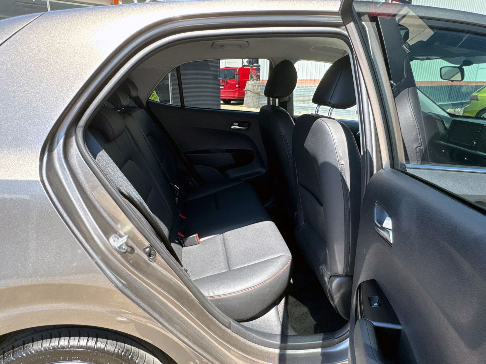 Fahrzeugabbildung Kia Picanto 1.2 GT-Line Auto. NAV KAM PDC LED TEMP