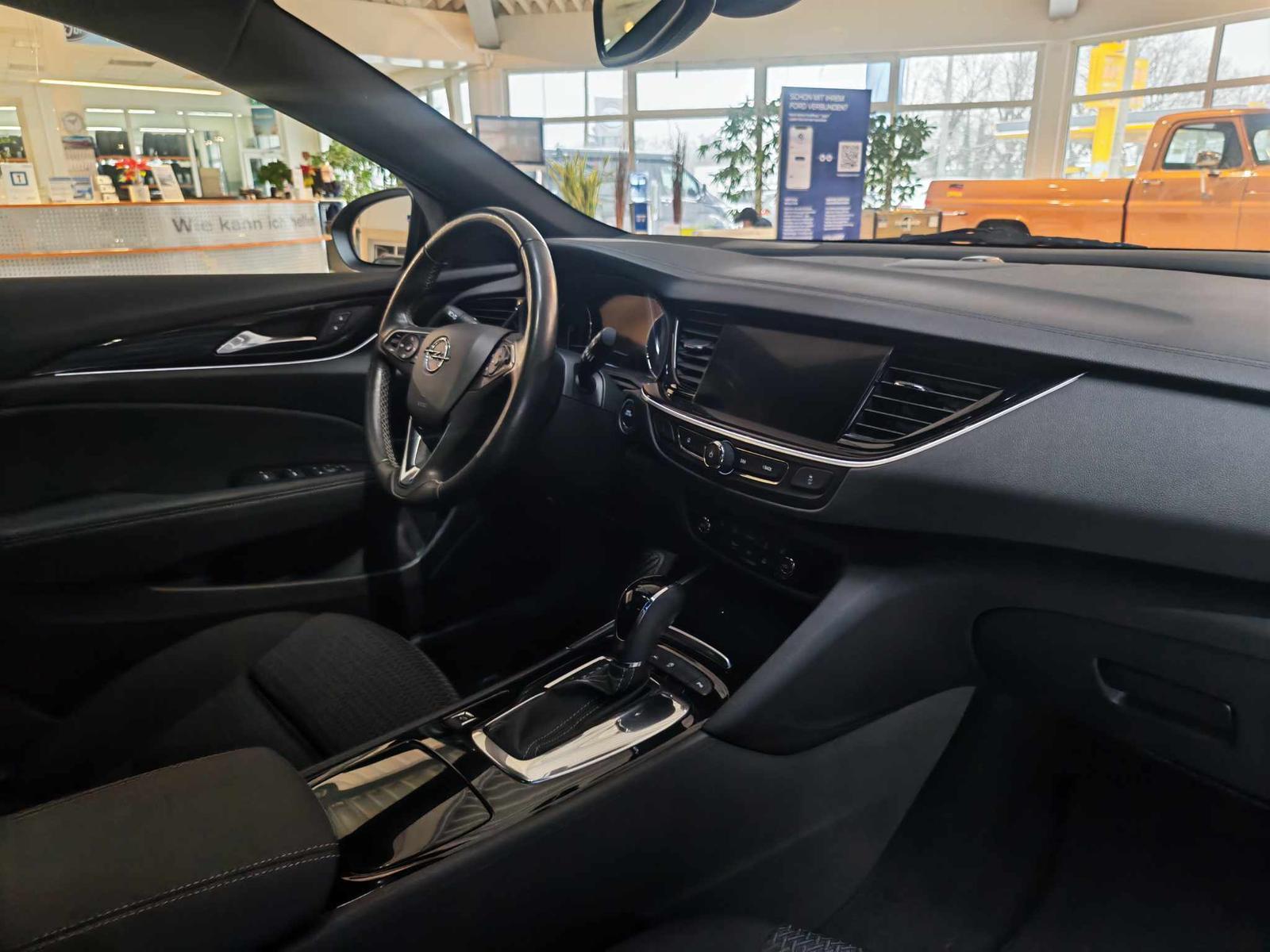 Opel Insignia Sports Tourer AUTOMATIK LED KAMERA NAVi