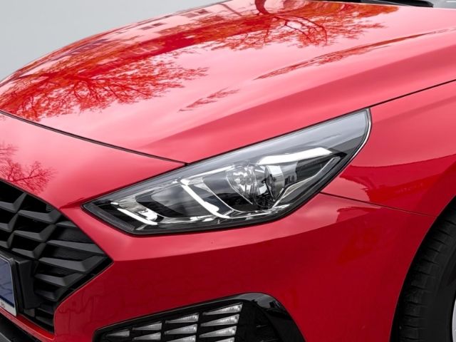 Fahrzeugabbildung Hyundai i30 Pure Radio,ZV mit FB,Klima DAB Spurhalteass.