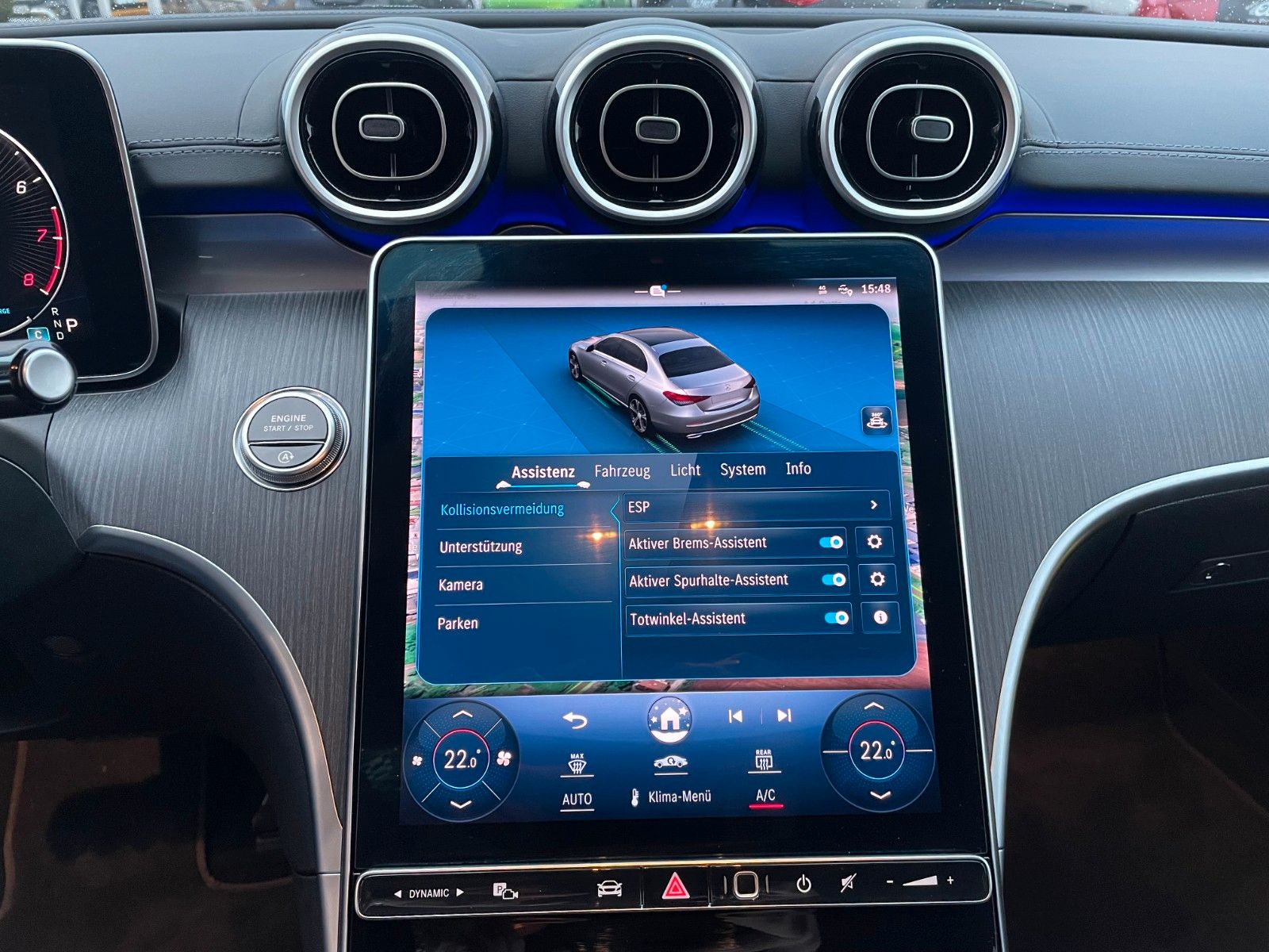 Fahrzeugabbildung Mercedes-Benz C 200 AMG AHK+Memory+R-Kamera+Distr+Ambiente+Key