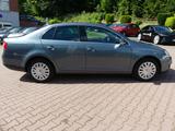 Volkswagen Jetta 1.6*Klimaauto*Sitzhzg*PDC - Volkswagen Jetta: 1.6