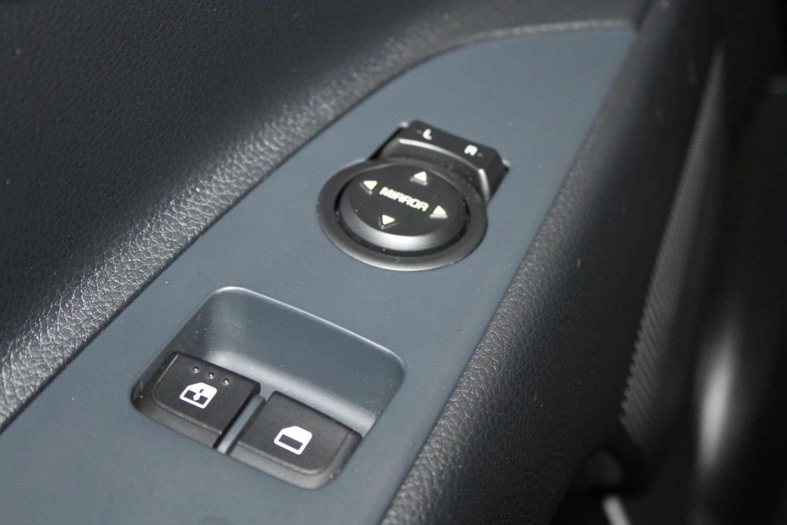 Fahrzeugabbildung Kia Stonic KLIMA NAVI Kamera PDC DAB usw. 1.Hand