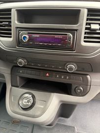 Peugeot Expert - 8