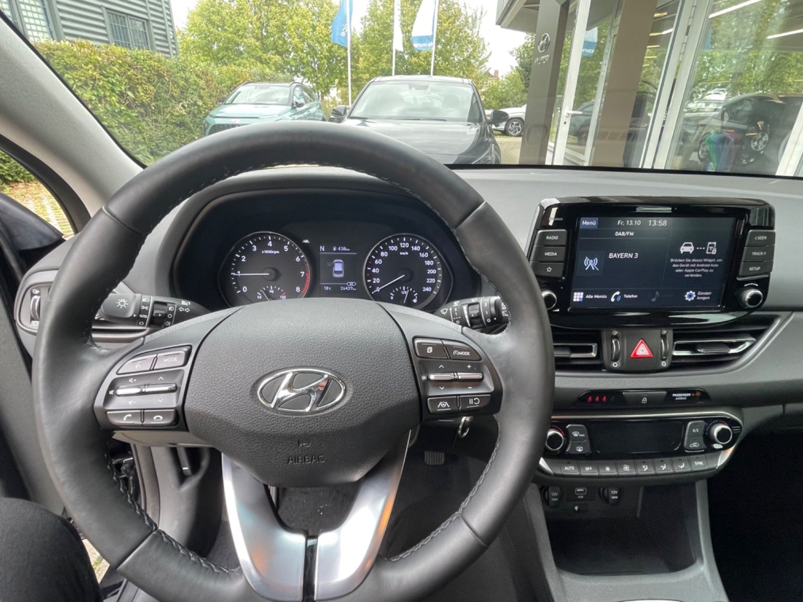 Fahrzeugabbildung Hyundai Hyundai i30 FL 1.0 T-GDI 48V Trend SHZ LHZ RF