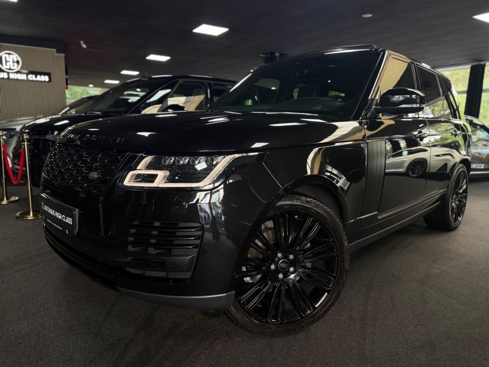 Land-Rover Range Rover - 1
