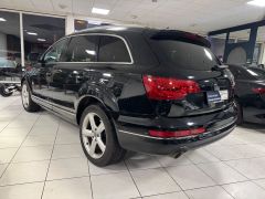 AUDI Q7 3.0 TDI  quattro Euro6/BOSE/STANDHEIZUNG/AHK!