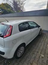 Fiat Punto Evo 1.2 8V Active Active - Fiat Punto Evo Active mit Benzin-Antrieb