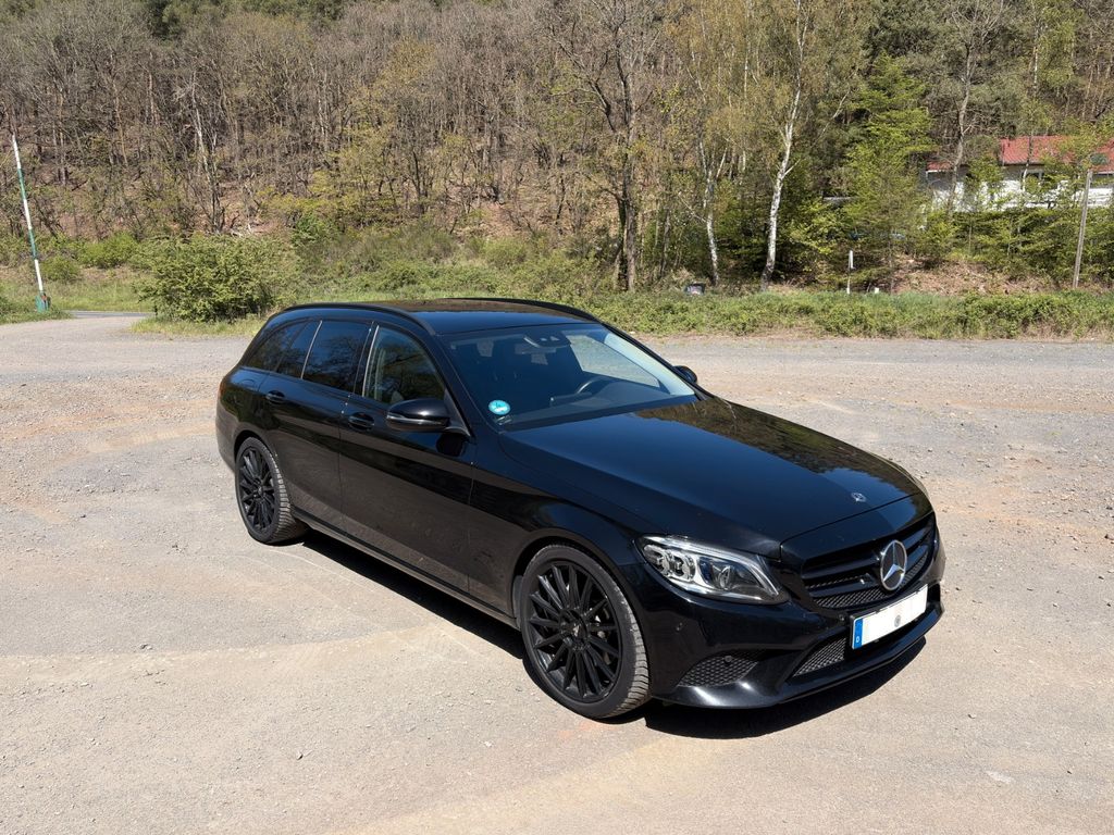 Image of Mercedes-Benz C 300