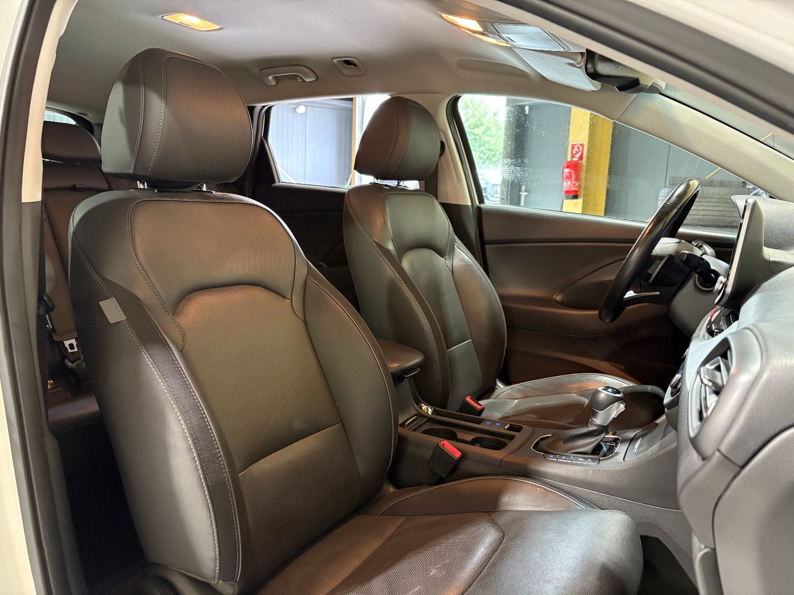 Fahrzeugabbildung Hyundai i30 CW /AUTOMATIK/MEMORY/LEDER/1-HAND/HEIZ-LENKR