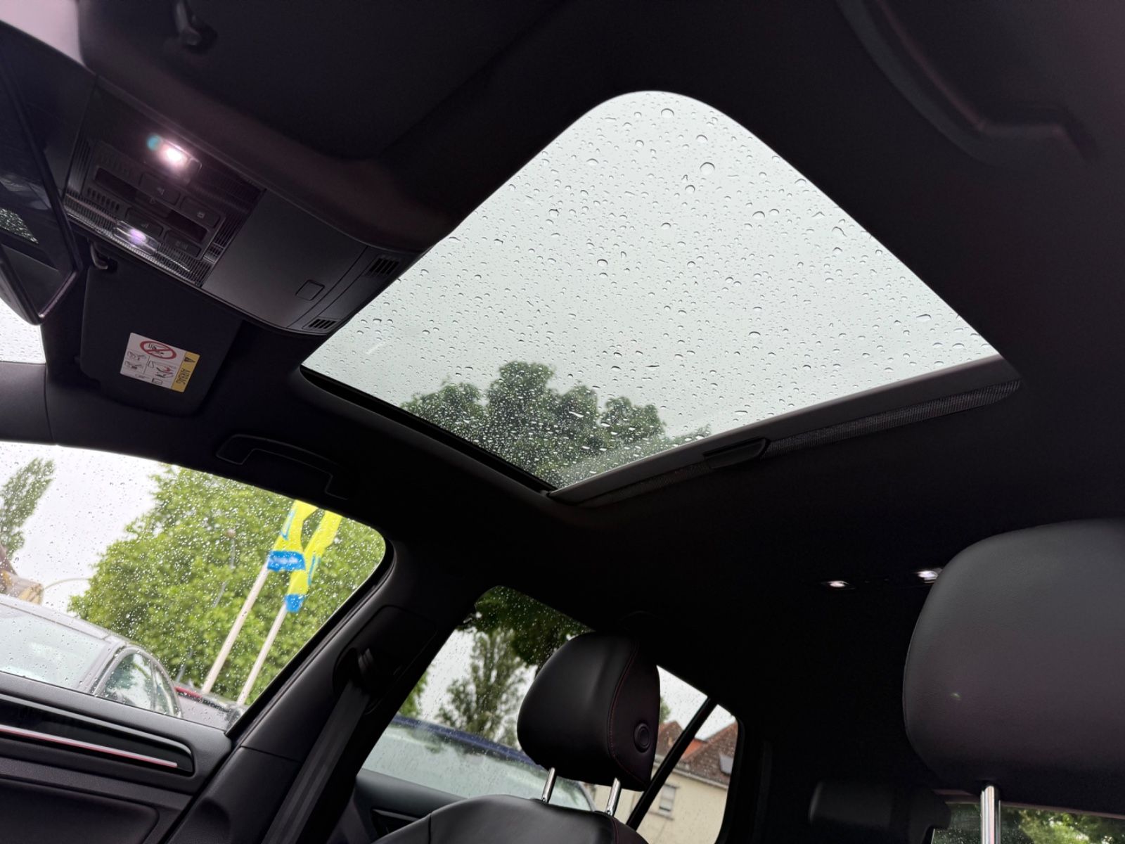 Fahrzeugabbildung Volkswagen Golf VII Lim. GTI BMT*Pano*Leder*Standheizung*