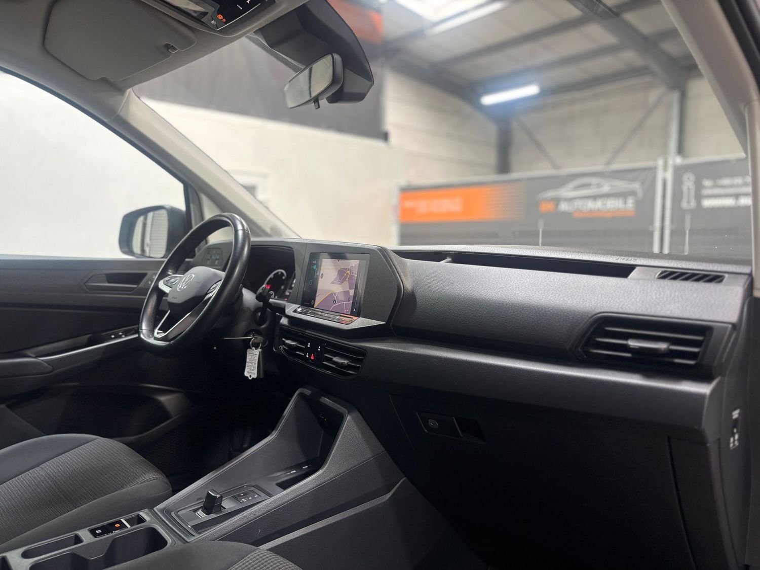 Fahrzeugabbildung Volkswagen Caddy Maxi EcoProfi#Kamera#AHK#Spur#Tempo.