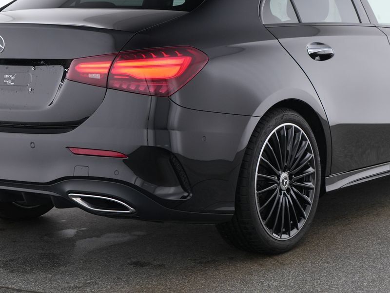 Fahrzeugabbildung Mercedes-Benz A 200 Limo*AMG*Bumester*Pano*360*Night*Multibeam