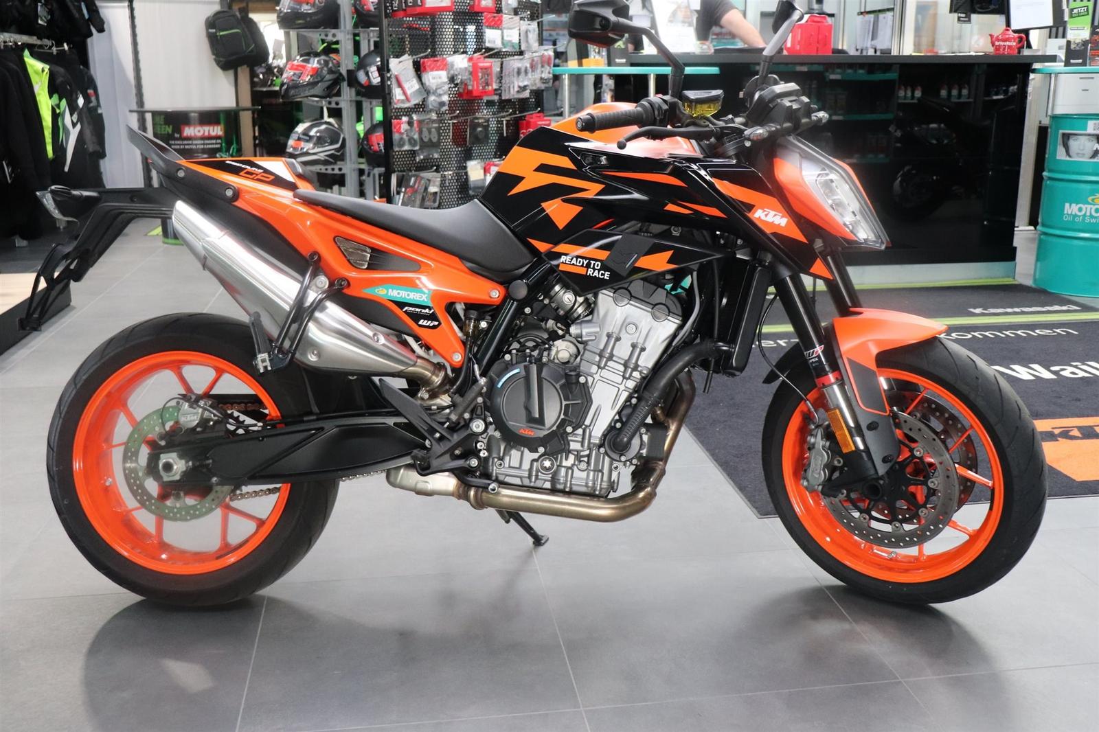 KTM 890 Duke GP mit TECH-Paket