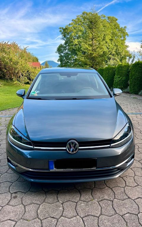 Image of Volkswagen Golf