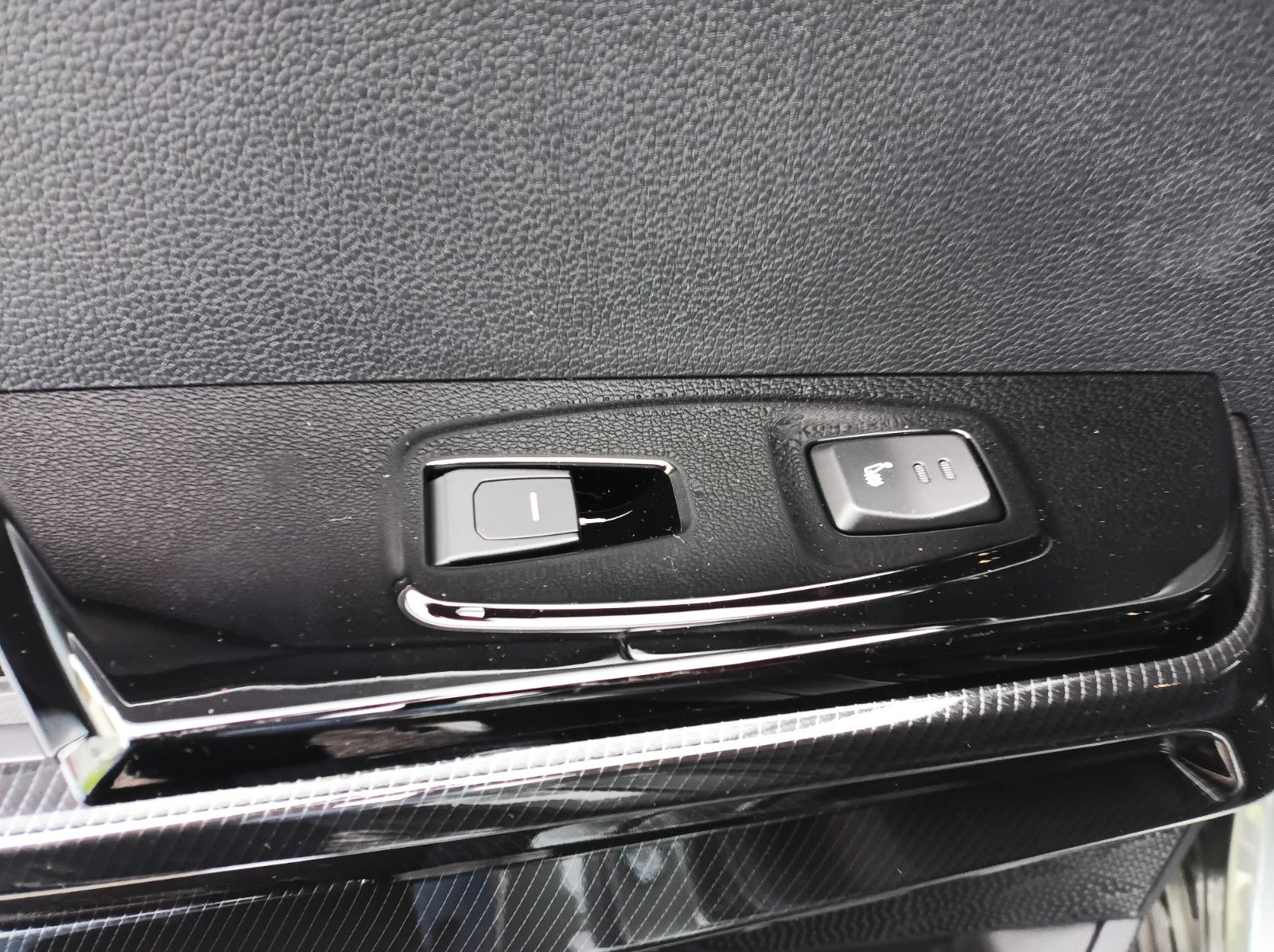 Fahrzeugabbildung KGM ACTYON+CORE+20ZOLL+SH VO+HI+AMBIENTE+KAMERA+++++