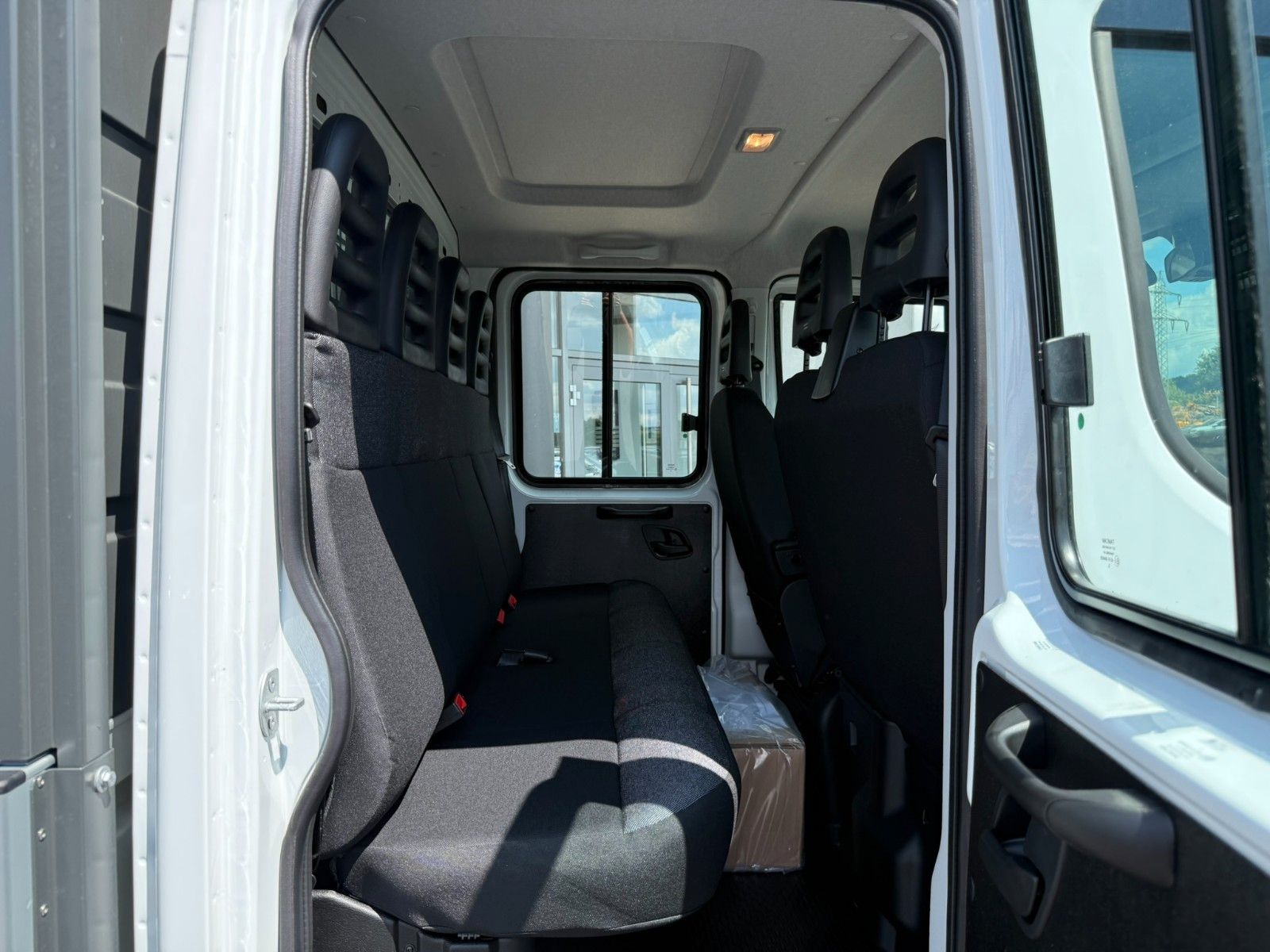 Fahrzeugabbildung Iveco 35S18H D Pritsche *R 3750 mm*AHK*Automatik*