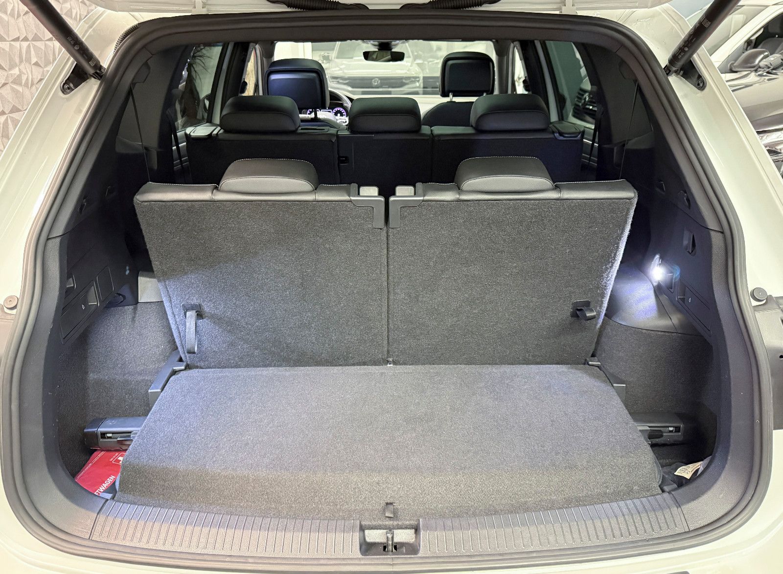 Volkswagen Tiguan Allspace 2.0 TSI DSG 4Motion R-Line DCC foto 22