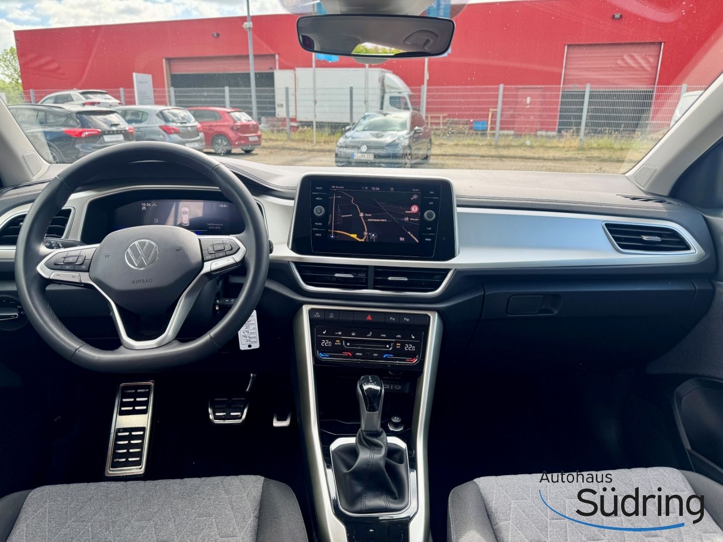 T-Roc 1,5 TSI MOVE DSG AHK Navi Rückfahrk.