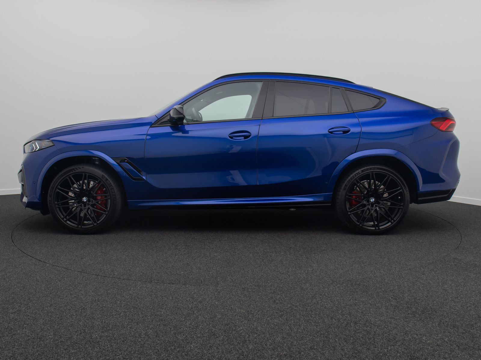 Fahrzeugabbildung BMW X6 M Competition DAB Massage 360&deg; SoftClose Voll