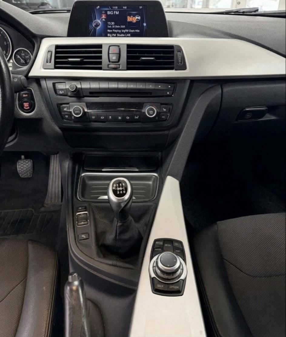 BMW 320 2015 — photo 10