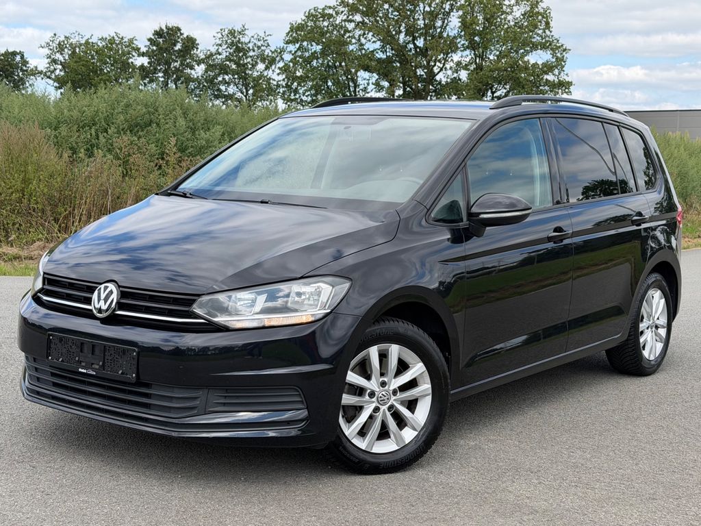Image of Volkswagen Touran