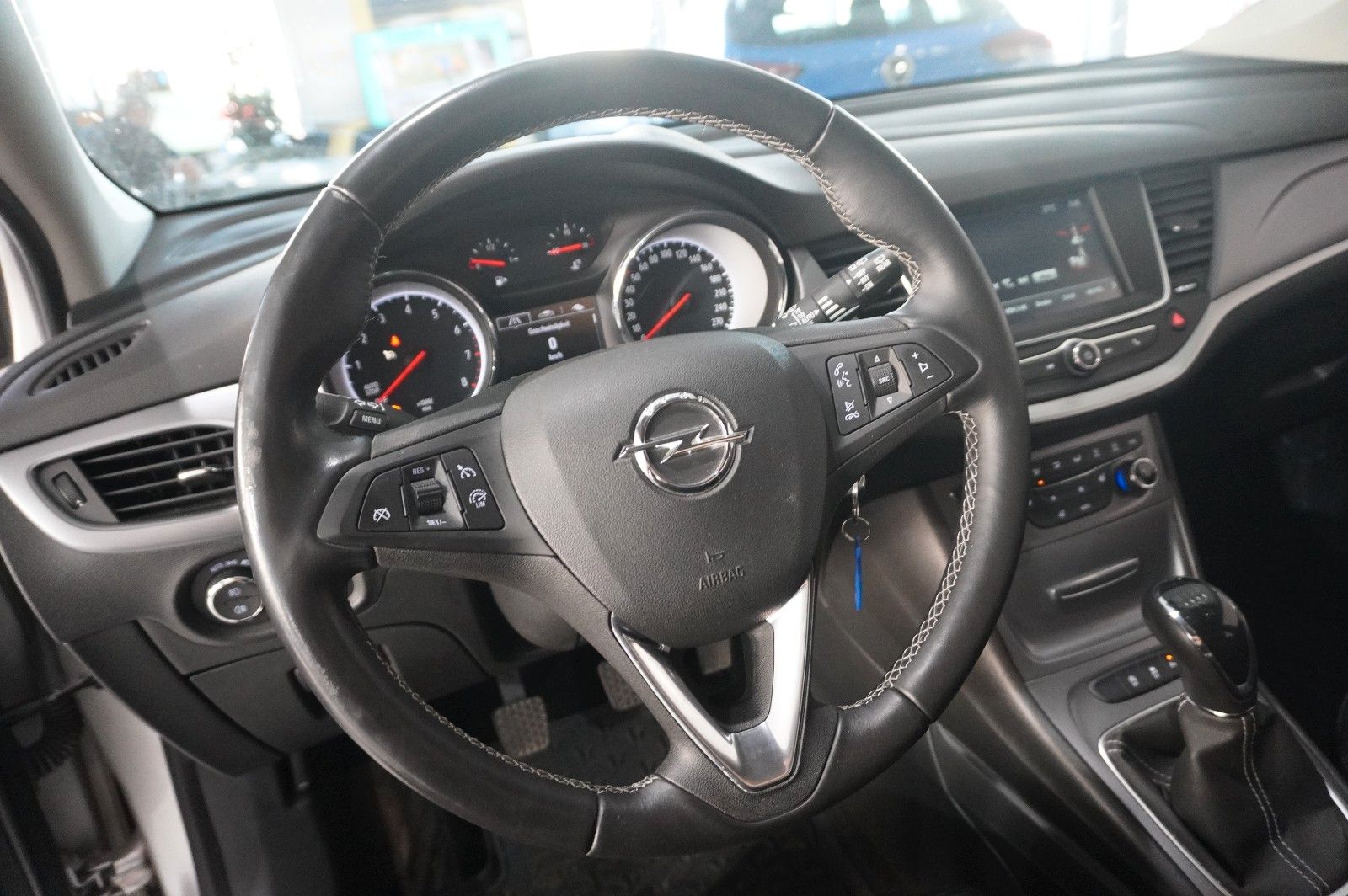 Fahrzeugabbildung Opel Astra K ST 1.0 BUSINESS NAVI/LED/SHZ/TEMP./SPORT