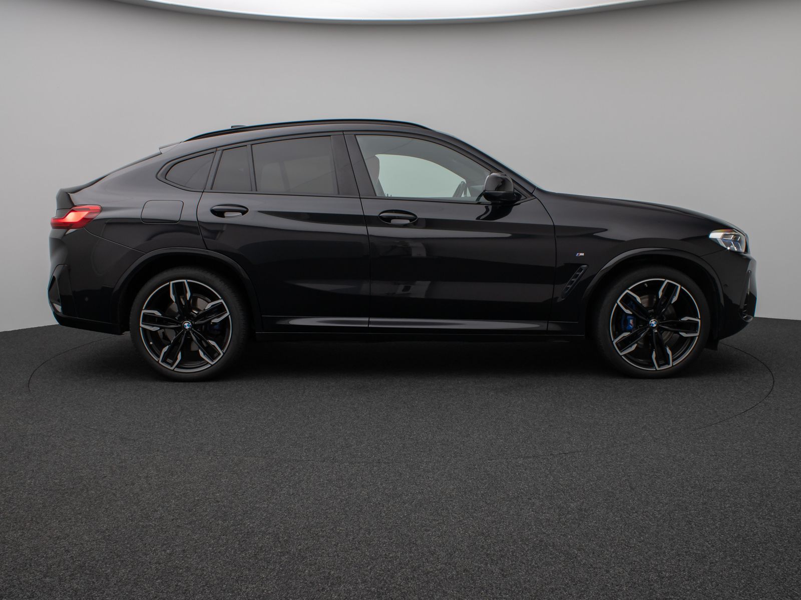 Fahrzeugabbildung BMW X4 M40i Kamera Laser HUD DAB HiFi DisplKey 21"
