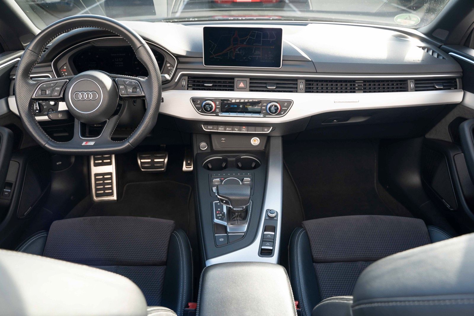 Fahrzeugabbildung Audi A5 CABRIO 50TDI QUATT SLINE 360° B&O 20" HUD AHK