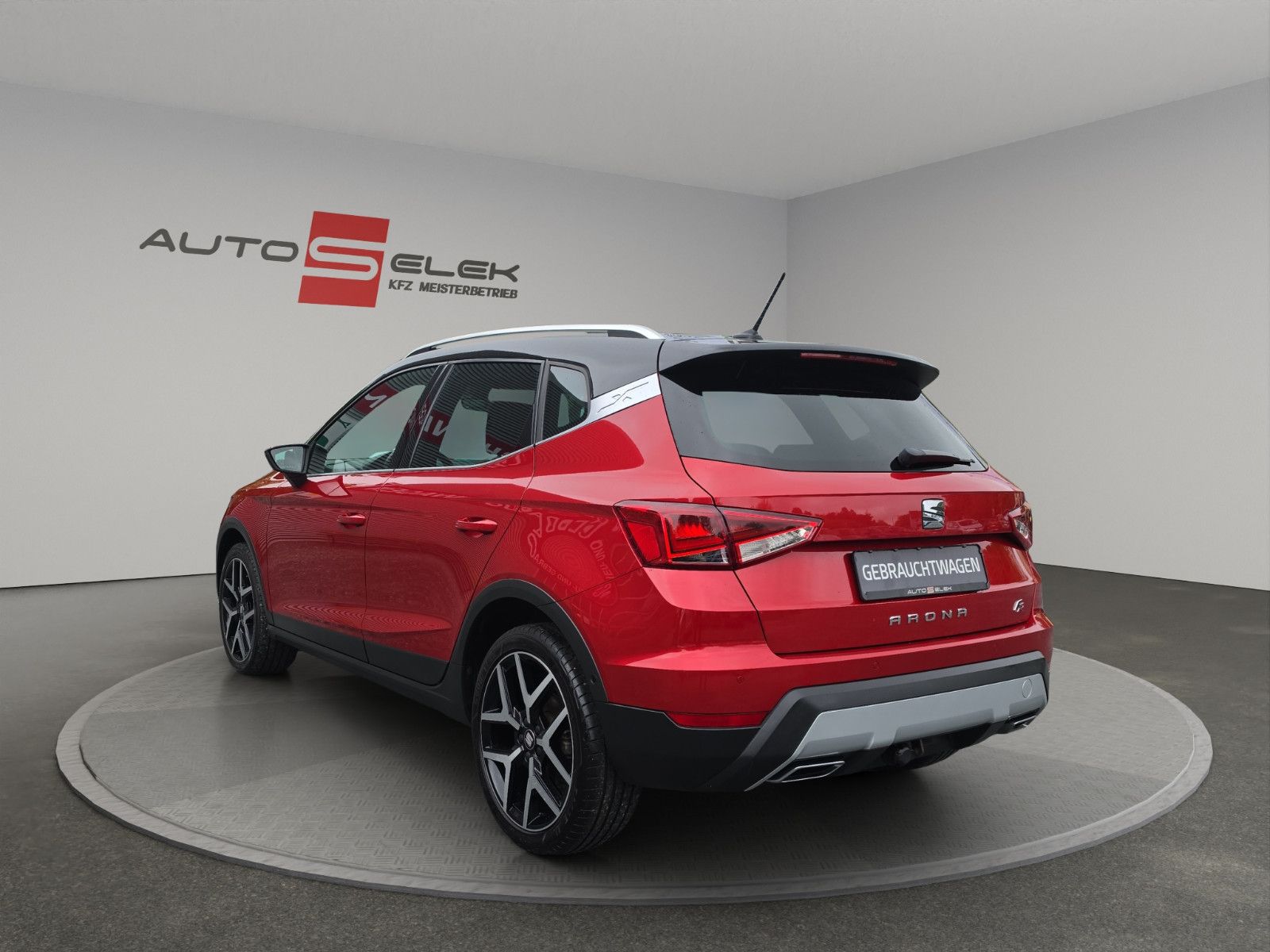 Fahrzeugabbildung SEAT Arona FR PDC SHZ AHK