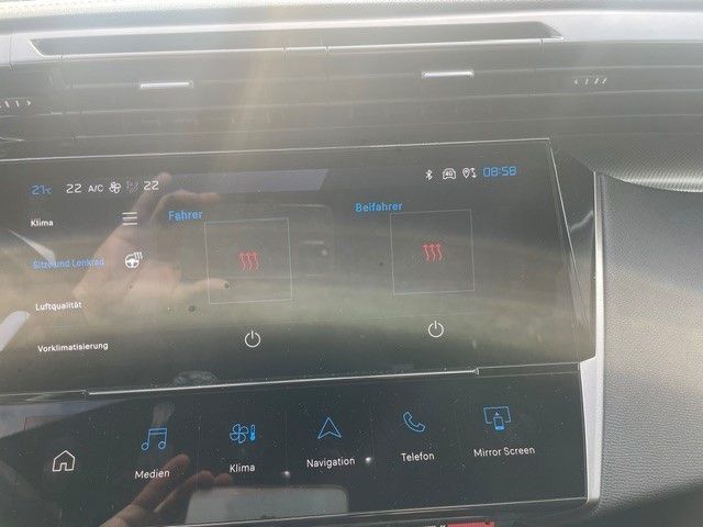 Fahrzeugabbildung Peugeot 408 GT PlugInHybrid 225 AT+Navigationssystem+Sou