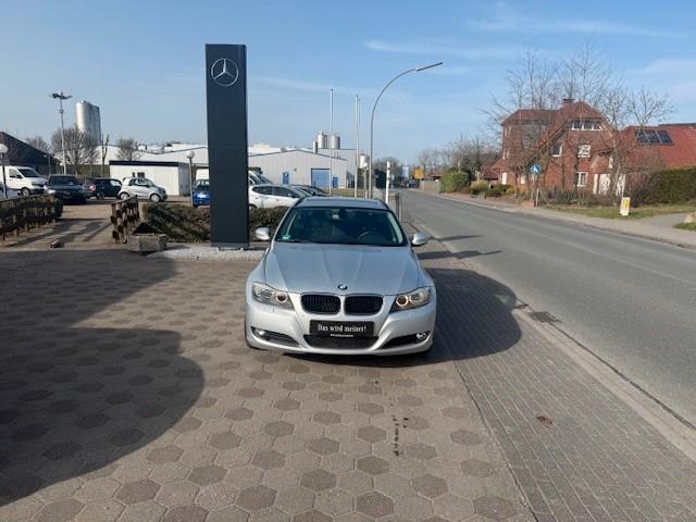 BMW 318i touring Xenon SHZ Panorama