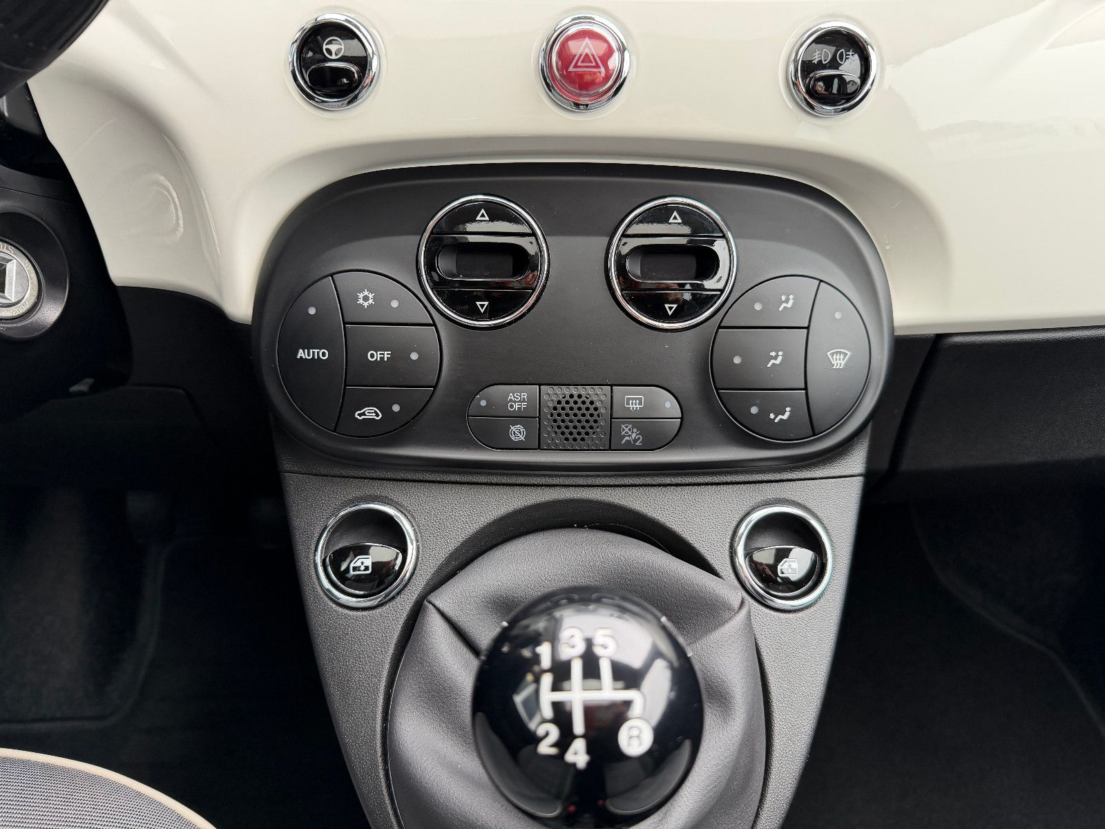 Fahrzeugabbildung Fiat 500 Lounge