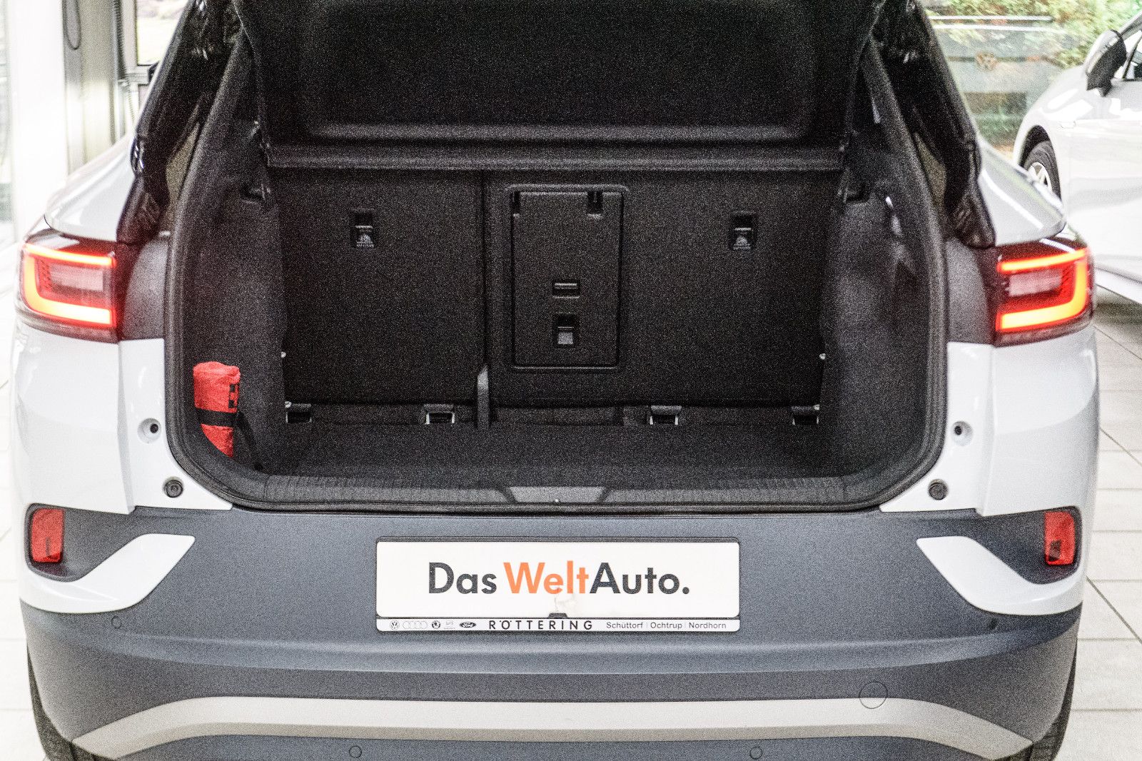 Fahrzeugabbildung Volkswagen ID.4 Pro Performance LED+NAVI+ACC+KAM+WÄRMEP+AHK