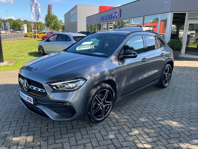 Mercedes-Benz GLA 200 Automatik*AMG LINE*Panoramadach*