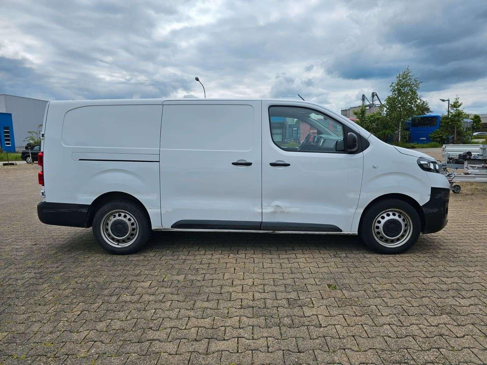 Fahrzeugabbildung Fiat Scudo 2.0 180PS L3 AT8 *Ausbau*RFK*